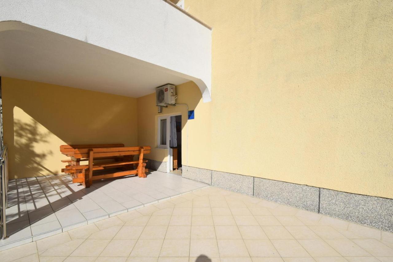 Apartments Buturajac Krk Town Εξωτερικό φωτογραφία