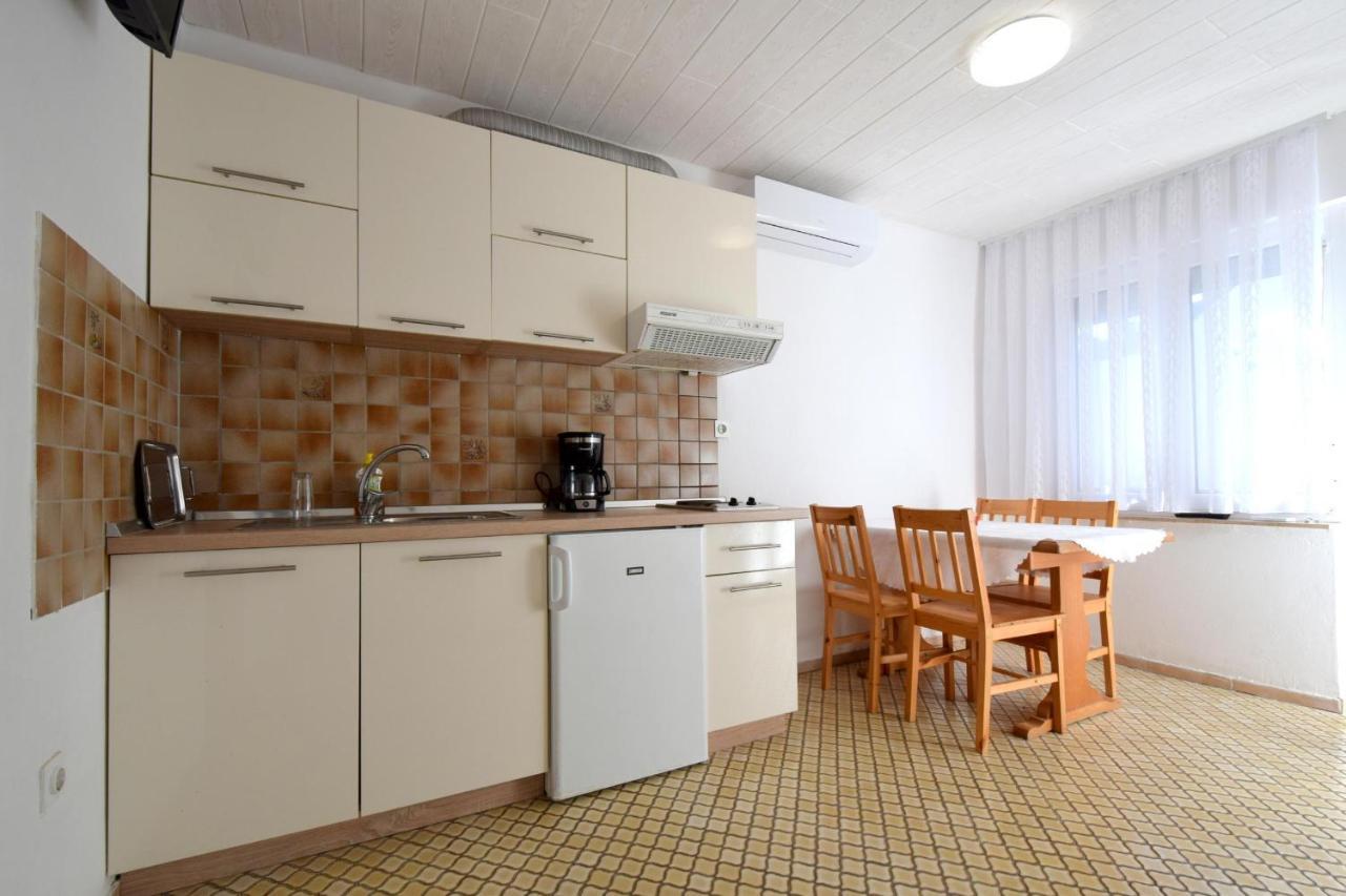Apartments Buturajac Krk Town Εξωτερικό φωτογραφία